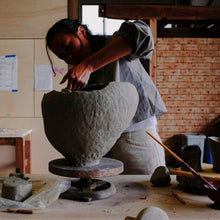 Load image into Gallery viewer, Building Large Forms with Onggi Technique | 4 Weeks Workshop