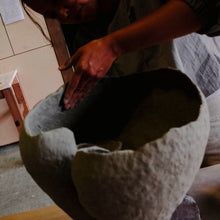 Load image into Gallery viewer, Building Large Forms with Onggi Technique | 4 Weeks Workshop