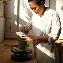 Load image into Gallery viewer, Mie Kim céramiste